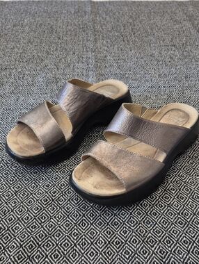 Dansko Metallic Double-Strap Slide Sandals Size 38